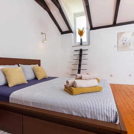 Authentic Istrian Stazione With Pool Holiday home *