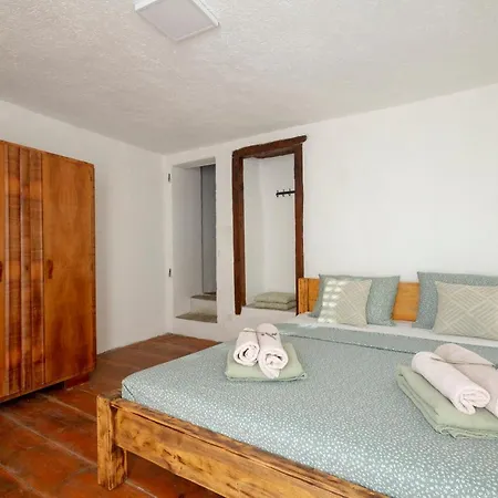 Tatil Evi Authentic Istrian Stazione With Pool Cabrunici