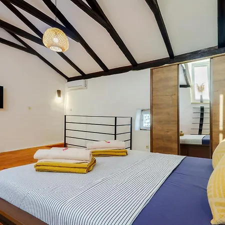 Tatil Evi Authentic Istrian Stazione With Pool *