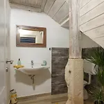 Authentic Istrian Stazione With Pool Ferienhaus