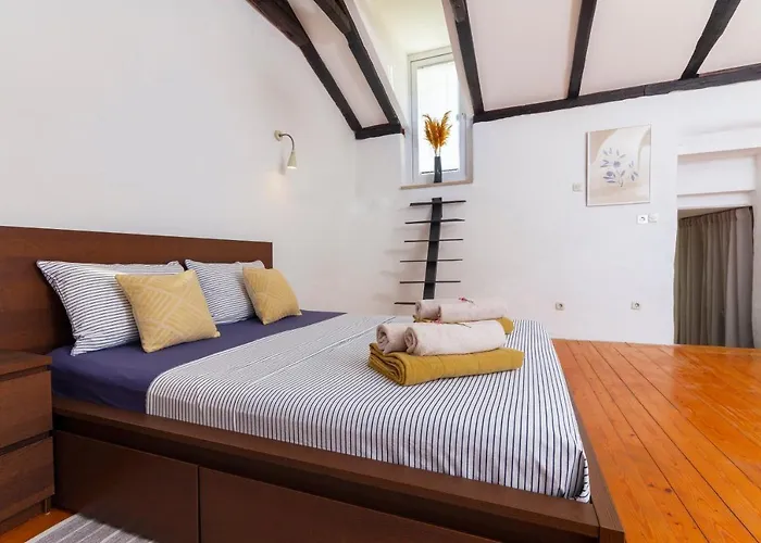 Authentic Istrian Stazione With Pool Vakantiehuis *